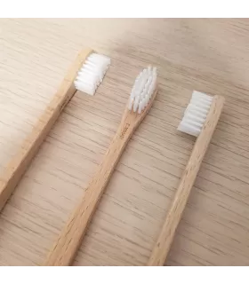 Brosse à dents en hêtre suisse
